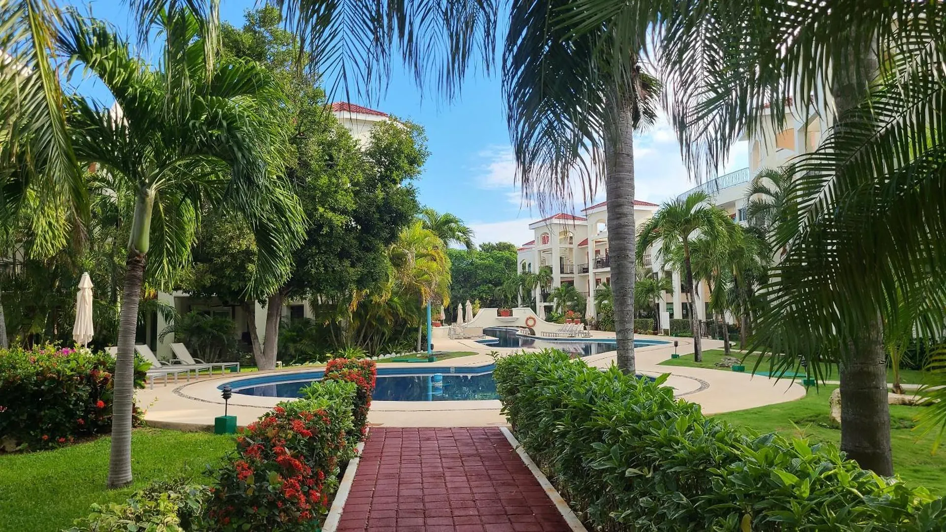 Paseo Del Sol Coral 106 Condo Playa del Carmen Mexico